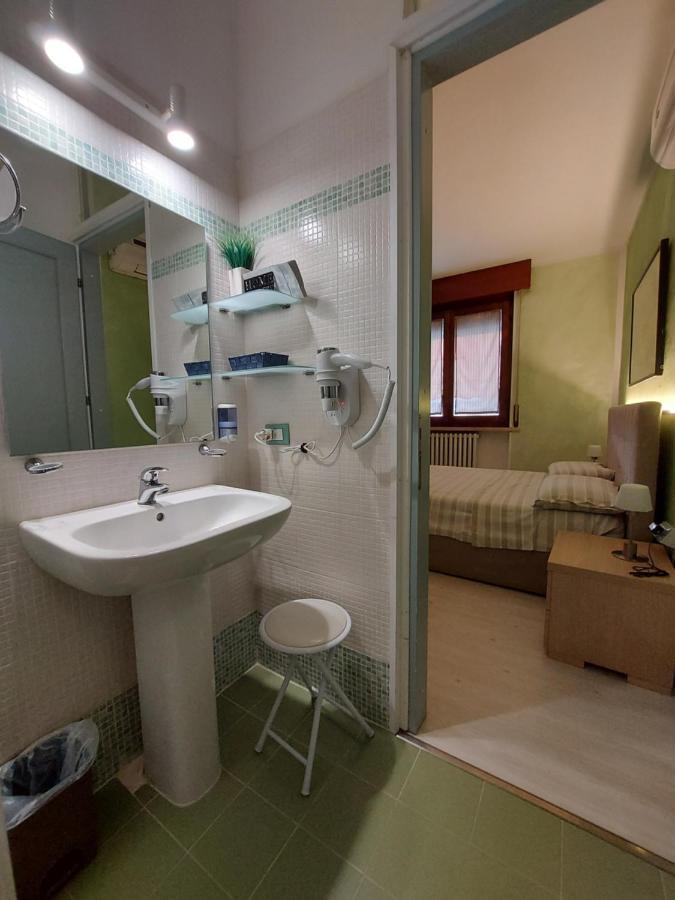 B&B Desenzano Desenzano del Garda Exterior foto